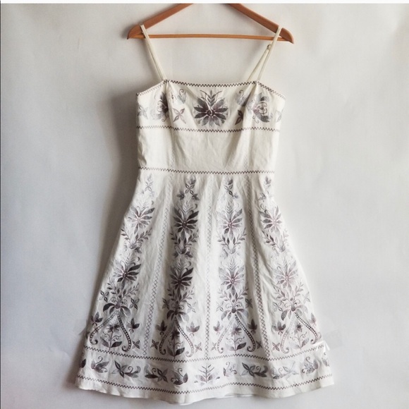 ANTONIO MELANI Dresses & Skirts - Antonio Melani Embroidered Sundress Size 10